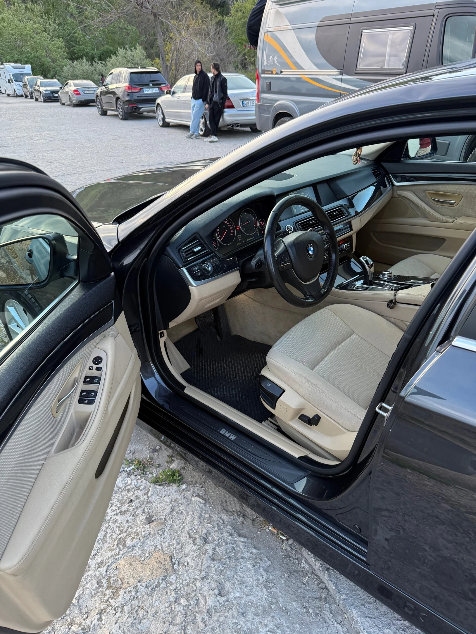 BMW 520, снимка 12 - Автомобили и джипове - 54459613