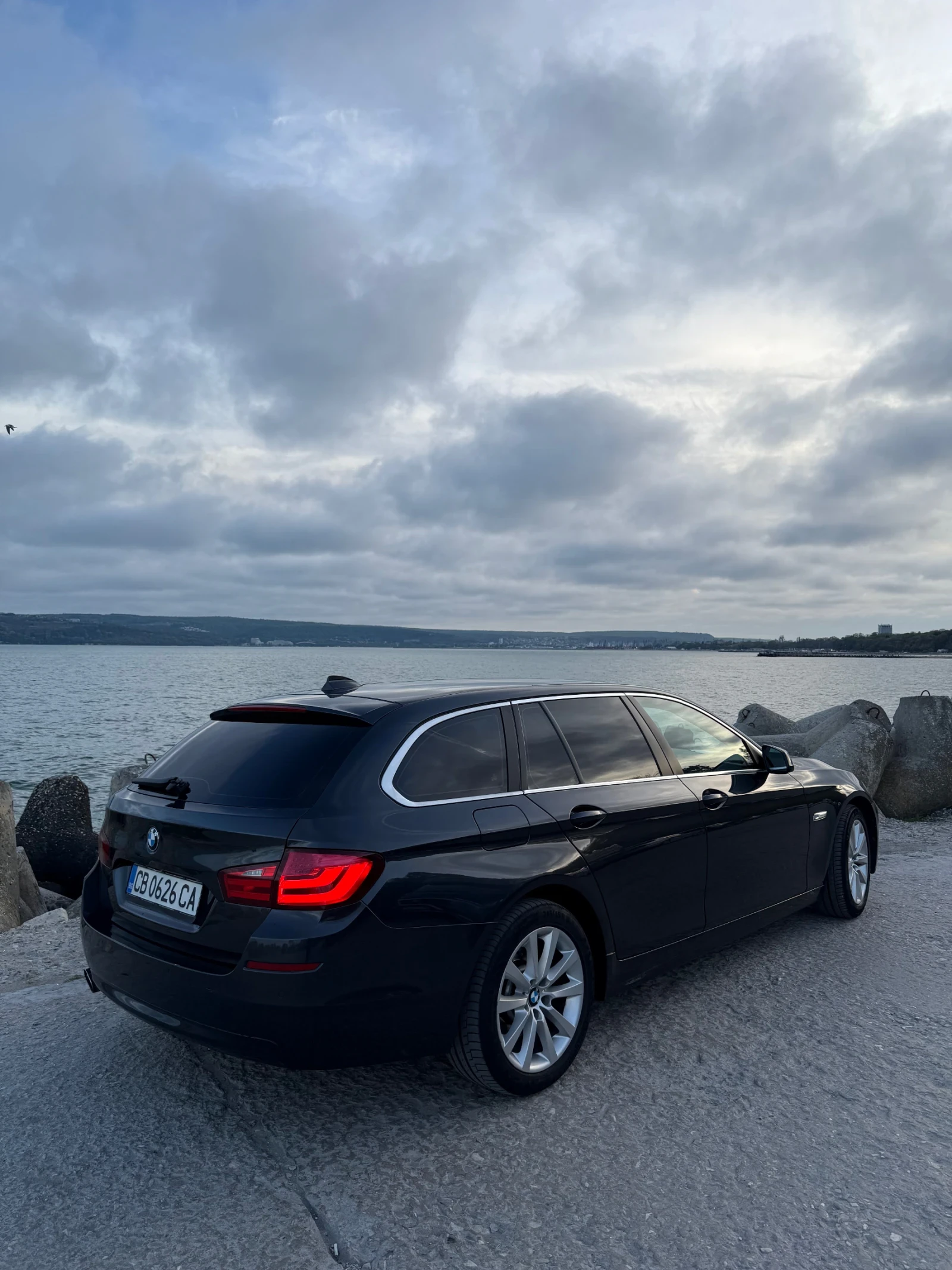 BMW 520, снимка 3 - Автомобили и джипове - 54459613