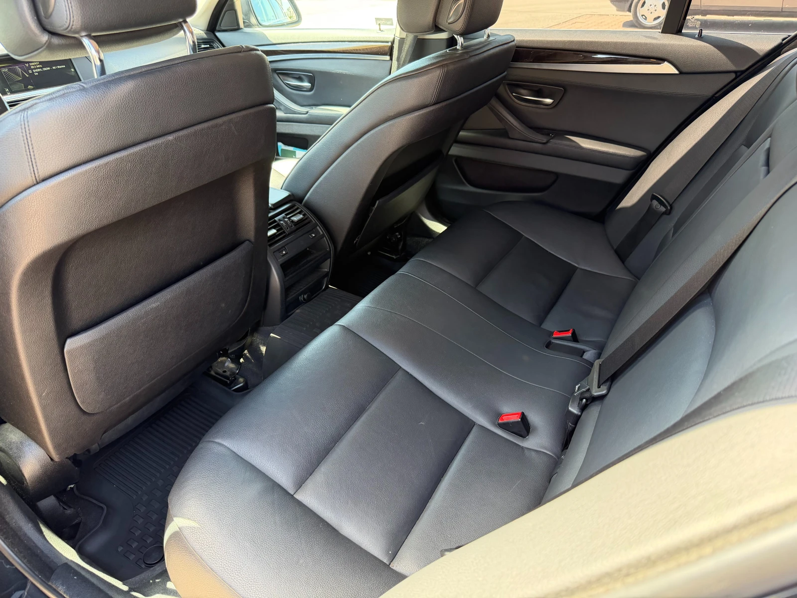 BMW 528 528 XDrive, снимка 14 - Автомобили и джипове - 54711852