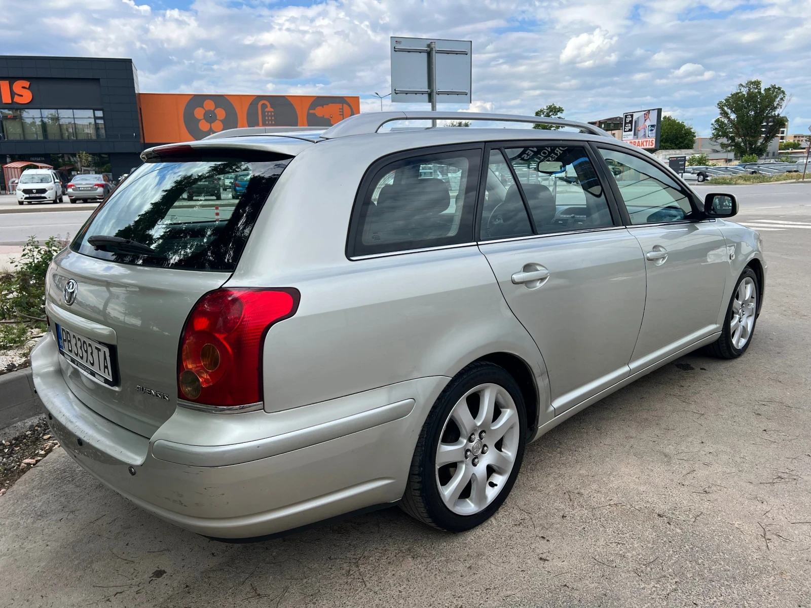 Toyota Avensis 2000 VVT-i, снимка 5 - Автомобили и джипове - 54894480