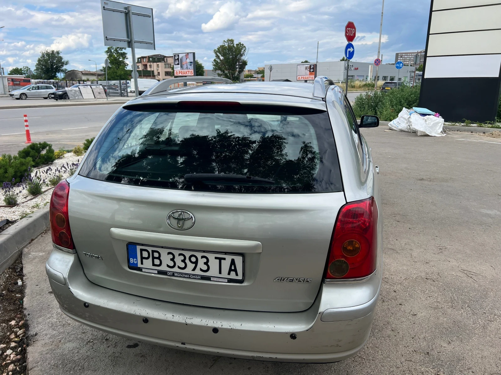 Toyota Avensis 2000 VVT-i, снимка 14 - Автомобили и джипове - 54894480