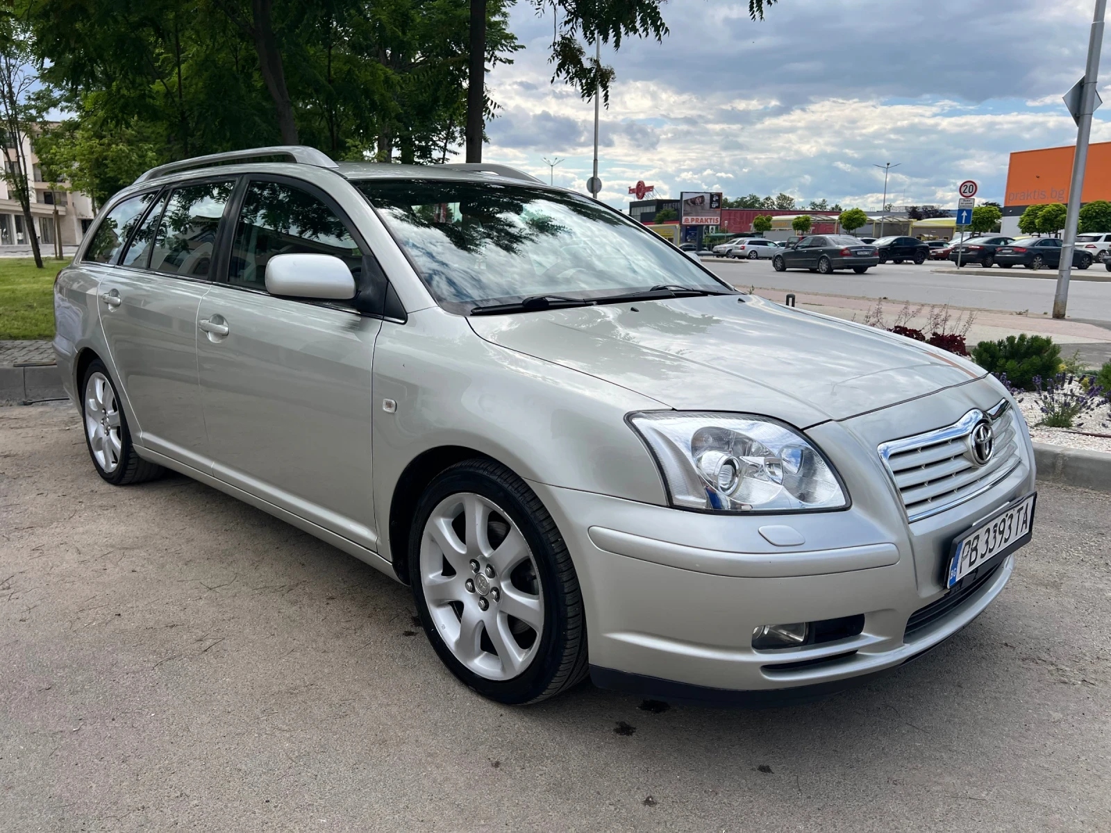 Toyota Avensis 2000 VVT-i, снимка 3 - Автомобили и джипове - 54894480