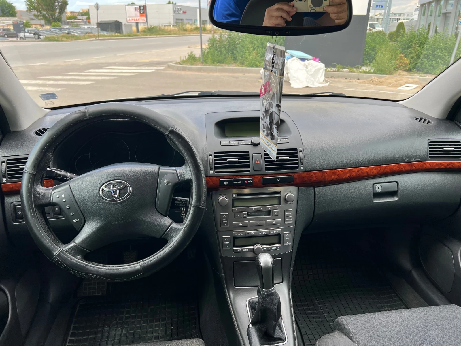 Toyota Avensis 2000 VVT-i, снимка 8 - Автомобили и джипове - 54894480