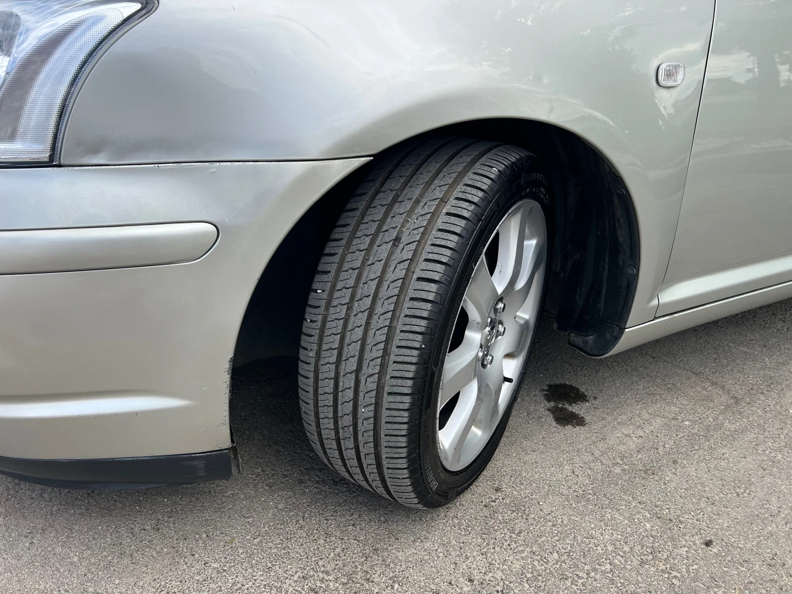 Toyota Avensis 2000 VVT-i, снимка 13 - Автомобили и джипове - 54894480