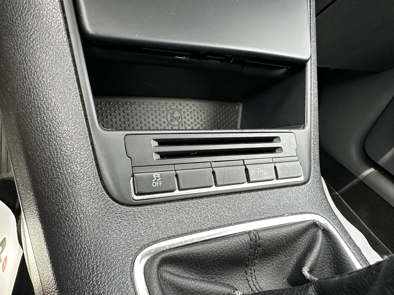 VW Golf Plus 1.6d 105 к.с. , снимка 16 - Автомобили и джипове - 55022459