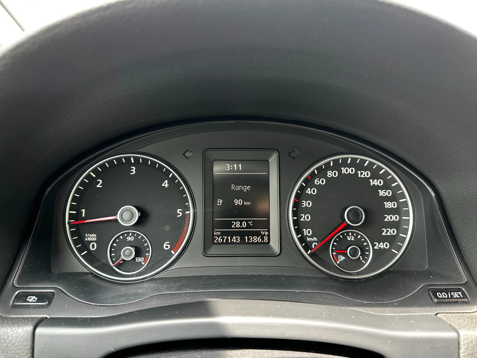 VW Golf Plus 1.6d 105 к.с. , снимка 14 - Автомобили и джипове - 55022459