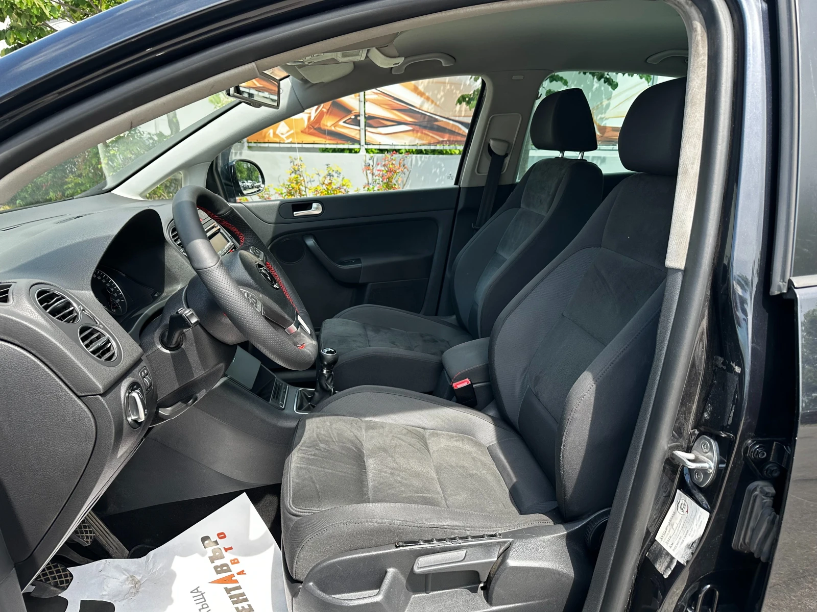 VW Golf Plus 1.6d 105 к.с. , снимка 8 - Автомобили и джипове - 55022459