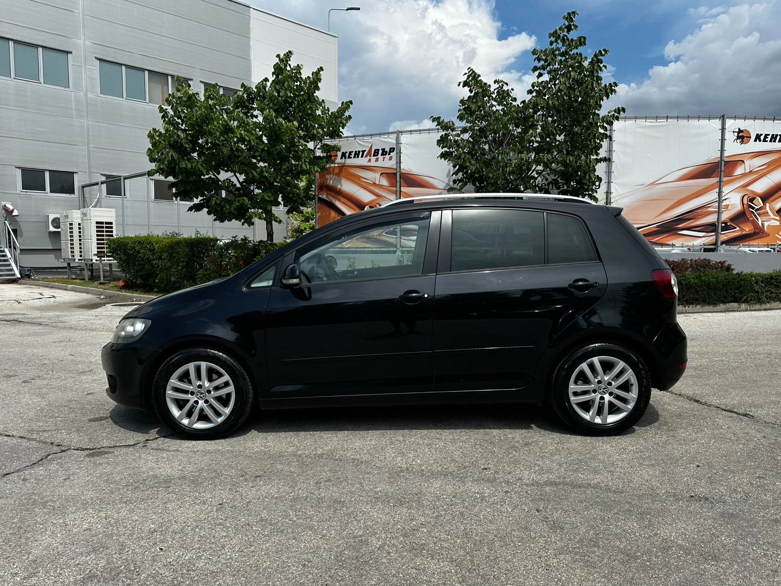 VW Golf Plus 1.6d 105 к.с. , снимка 2 - Автомобили и джипове - 55022459
