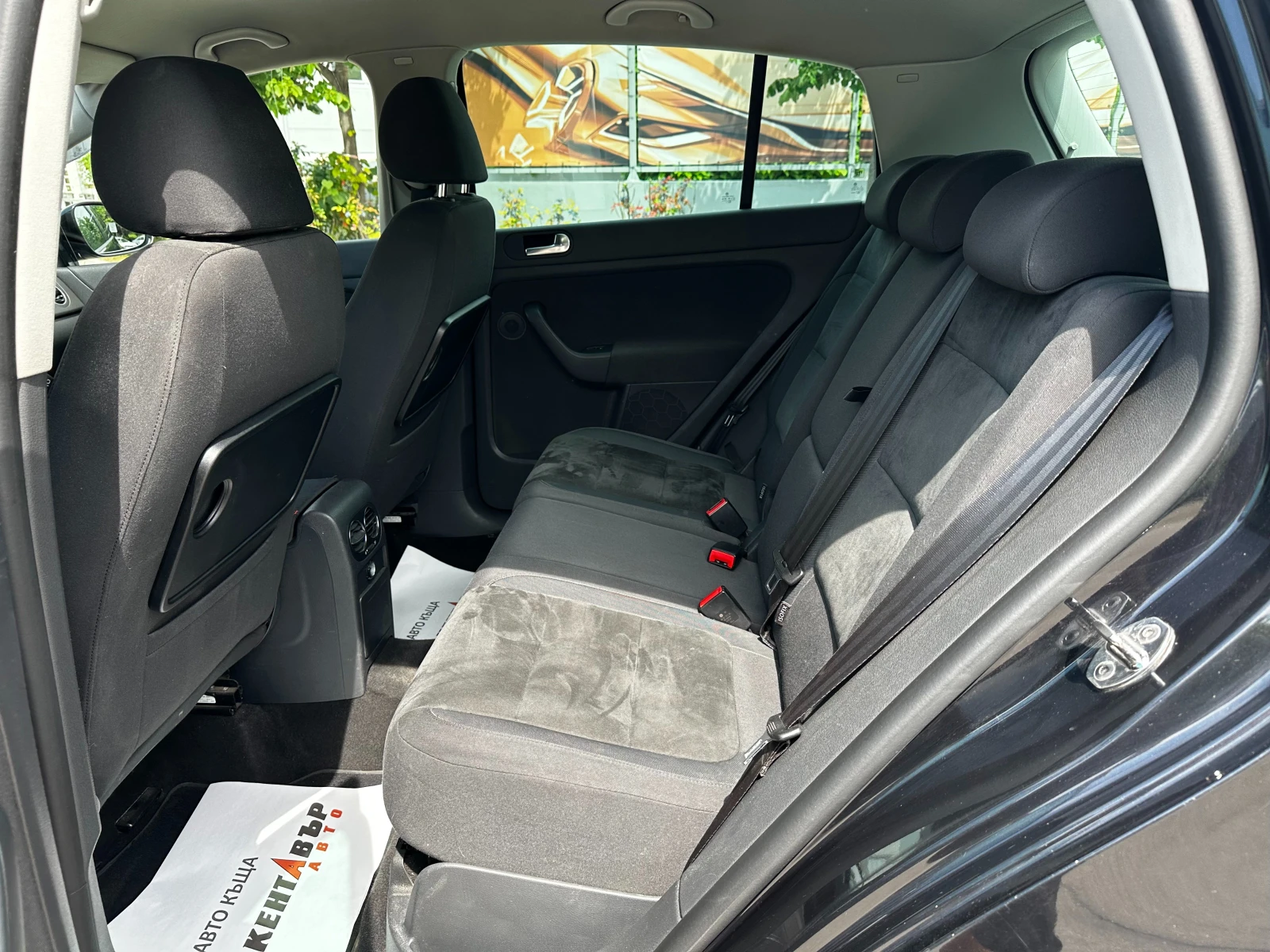 VW Golf Plus 1.6d 105 к.с. , снимка 9 - Автомобили и джипове - 55022459