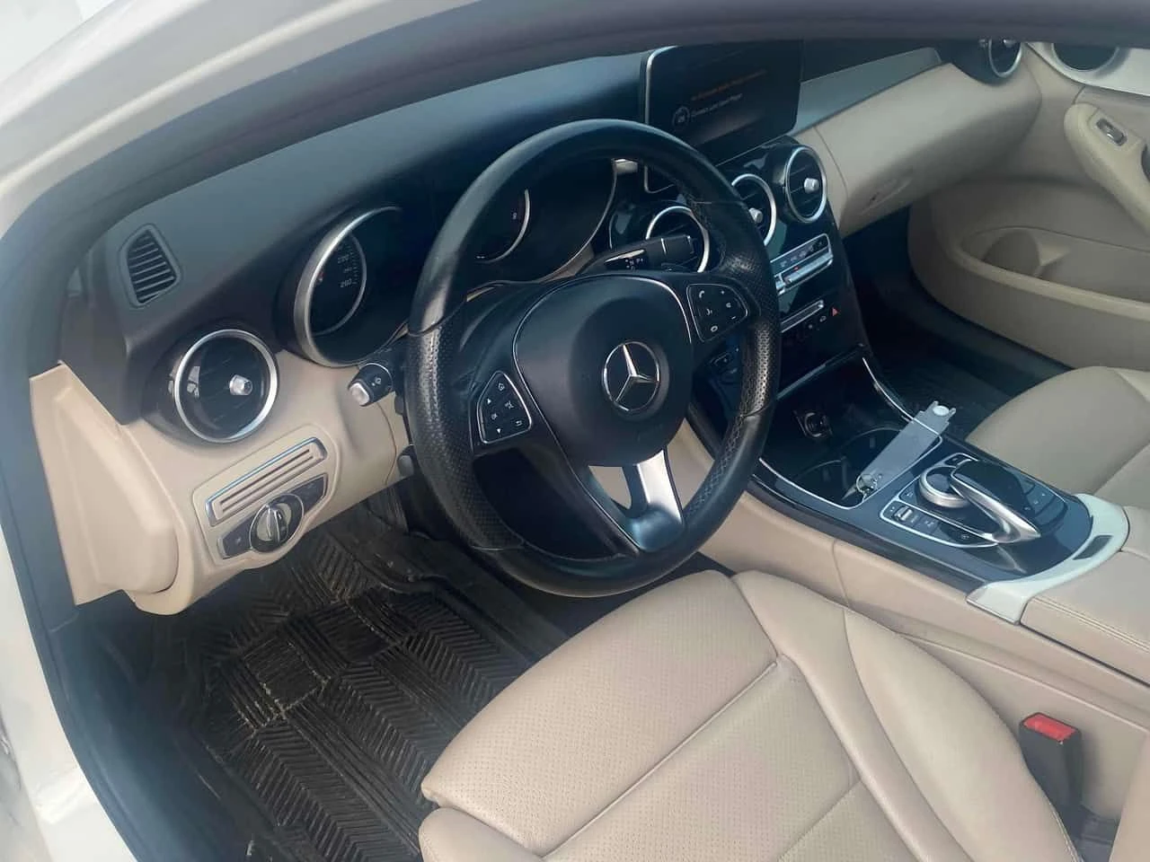 Mercedes-Benz C 300 4MATIC * ГЛАВНО ПРЕДСТАВИТЕЛСТВО НА MERCEDES* , снимка 7 - Автомобили и джипове - 55404210