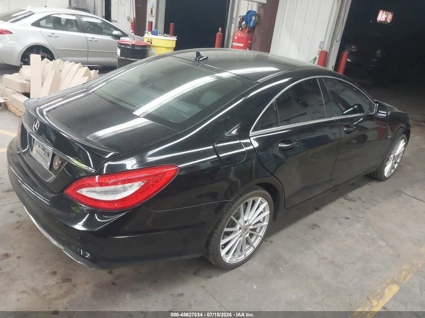 Mercedes-Benz CLS 550 RWD Автокредит Цена до България, снимка 6 - Автомобили и джипове - 55464126