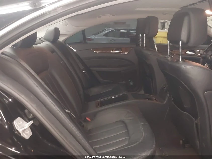 Mercedes-Benz CLS 550 RWD Автокредит Цена до България, снимка 14 - Автомобили и джипове - 55464126