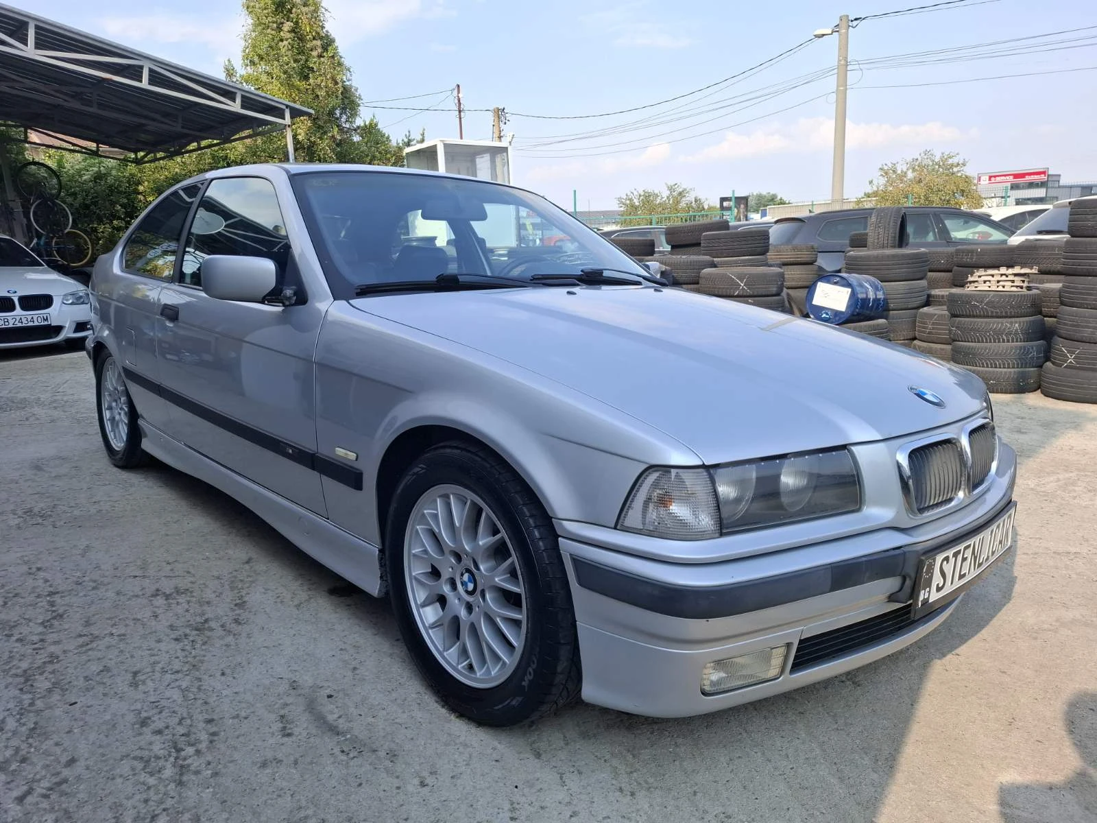 BMW 323 Sport Edition - M52B25 - A/C, снимка 5 - Автомобили и джипове - 55767732