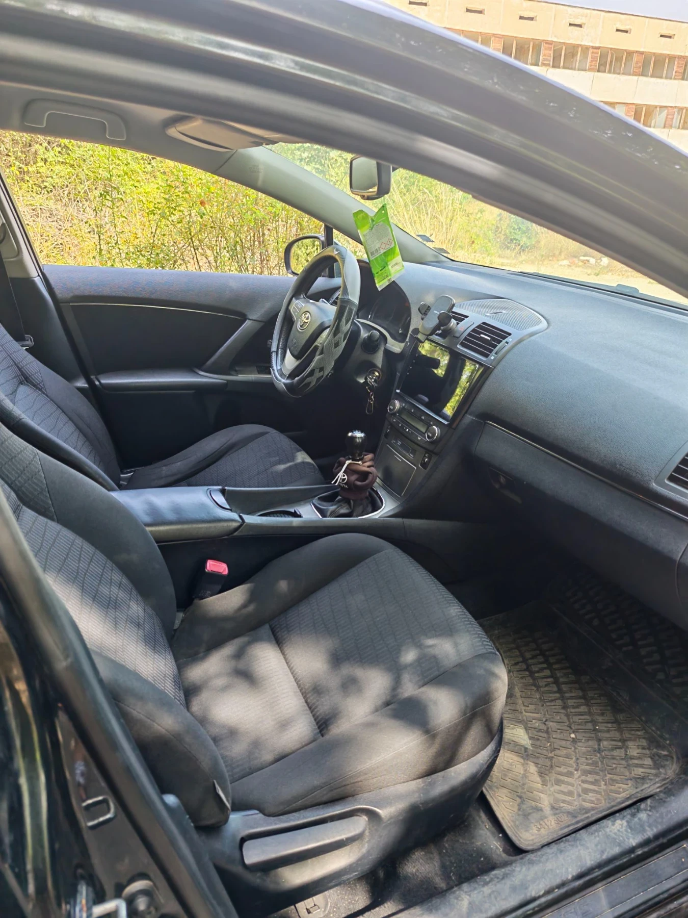 Toyota Avensis, снимка 10 - Автомобили и джипове - 55858723