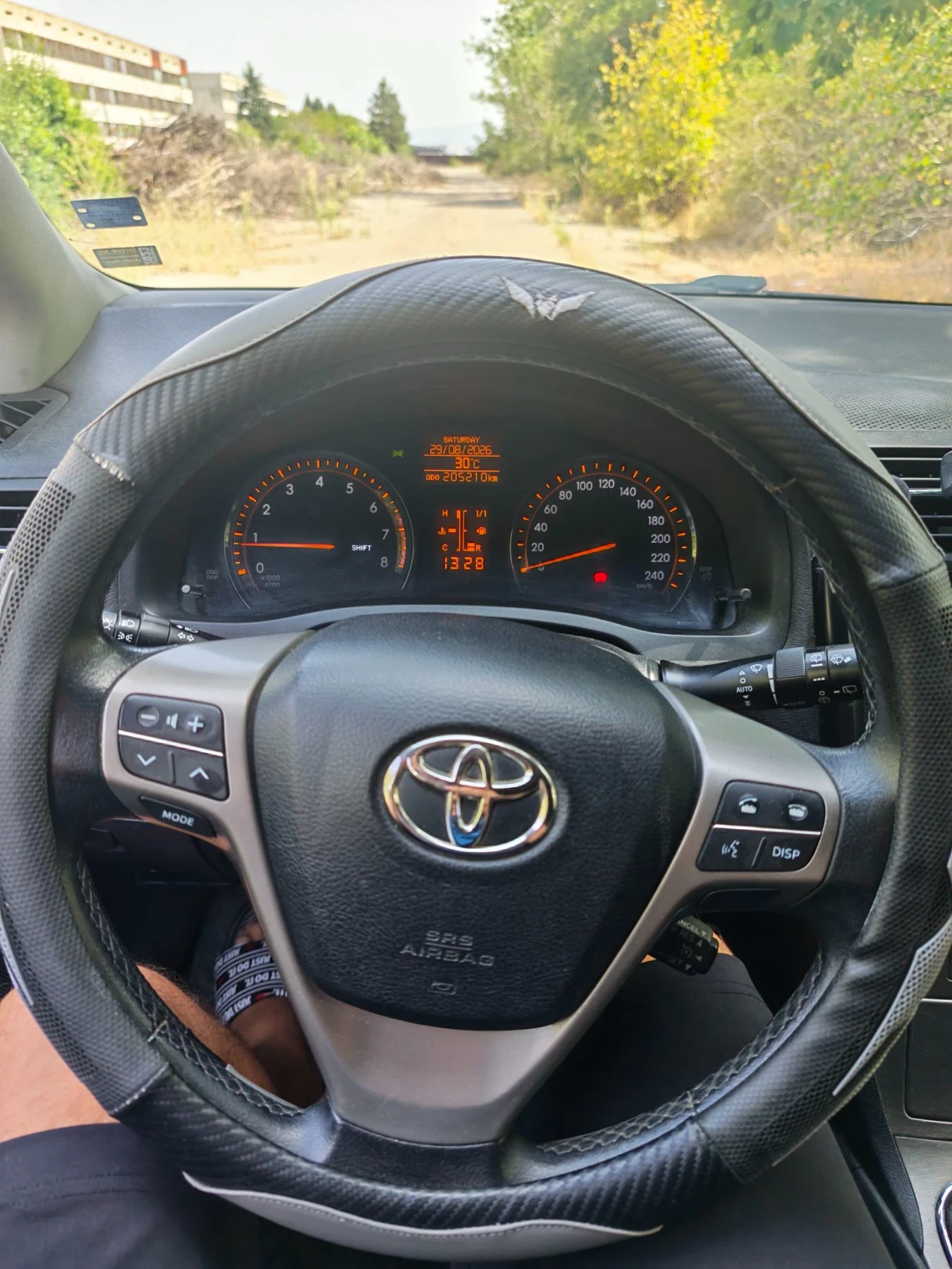Toyota Avensis, снимка 11 - Автомобили и джипове - 55858723