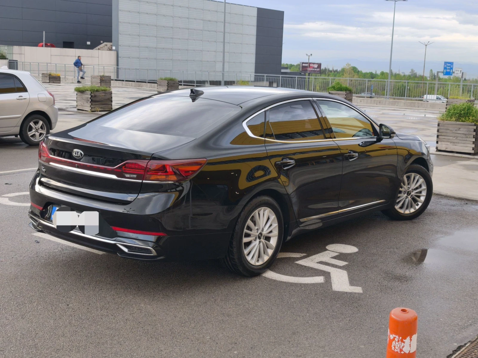 Kia K7, снимка 4 - Автомобили и джипове - 56013672