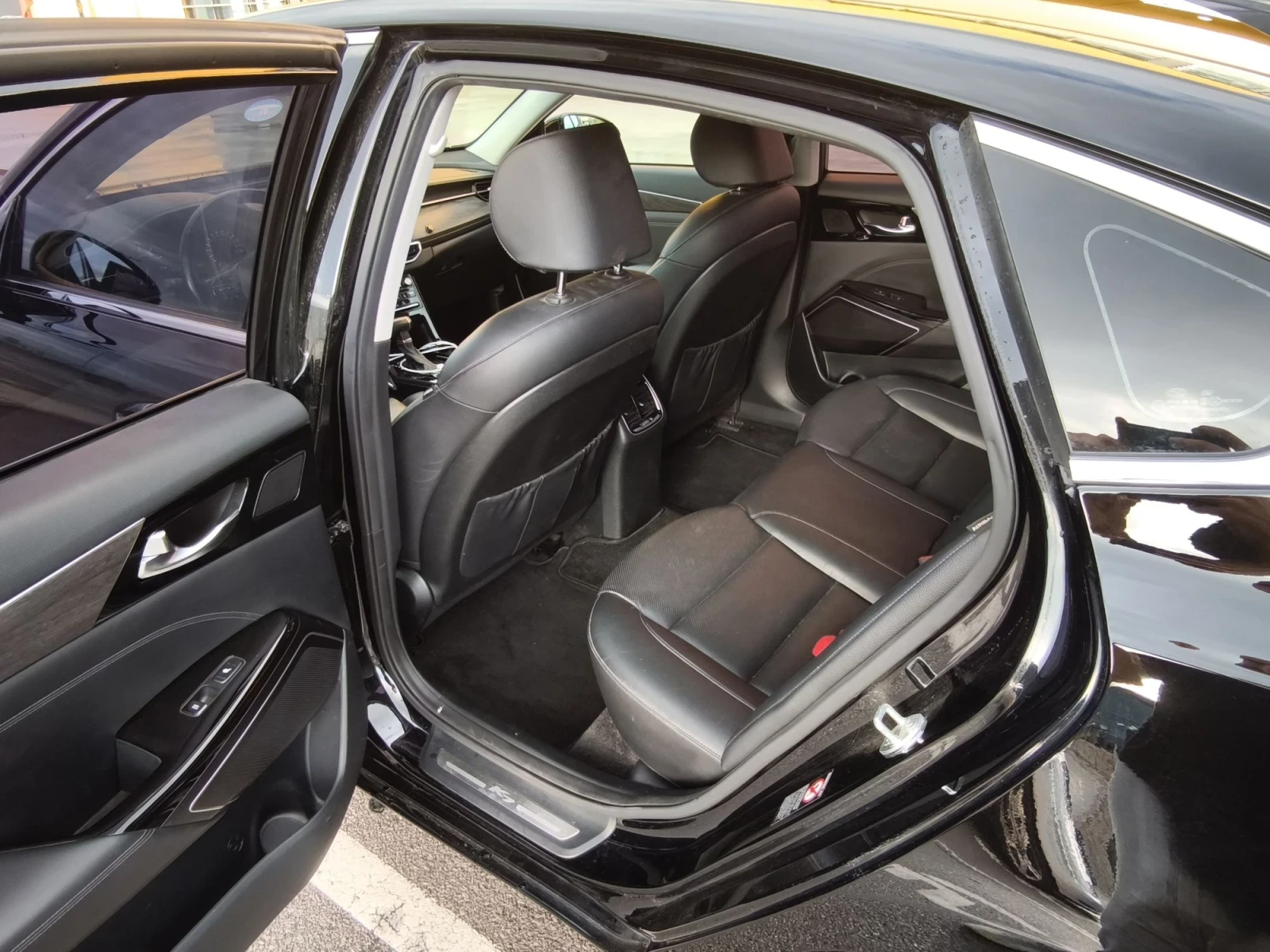 Kia K7, снимка 11 - Автомобили и джипове - 56013672