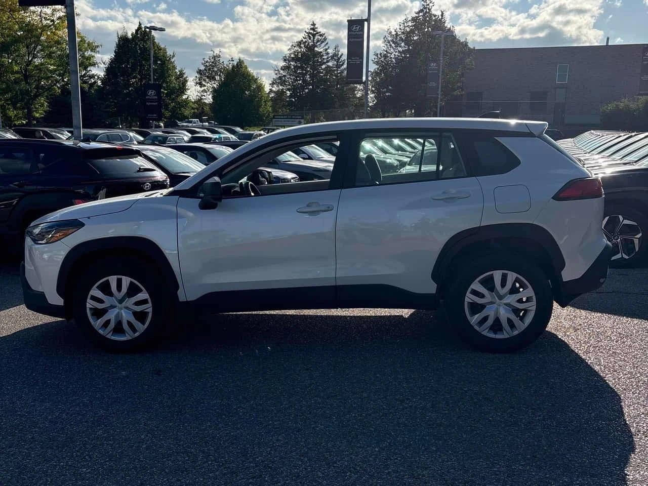 Toyota Corolla Cross * L * CARFAX *  | Mobile.bg � ����������� 2