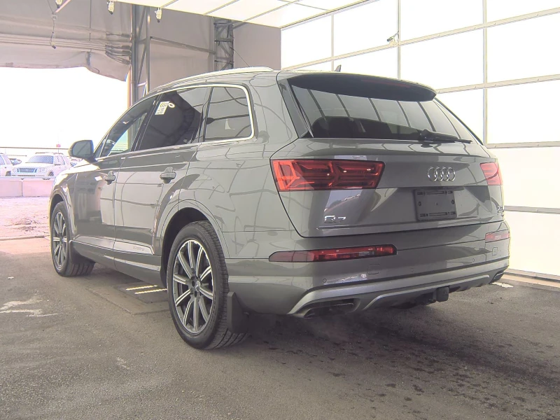 Audi Q7 Premium Plus, снимка 2 - Автомобили и джипове - 49310148