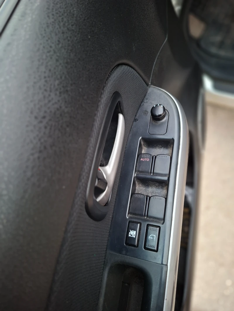 Suzuki Grand vitara, снимка 4 - Автомобили и джипове - 52539715