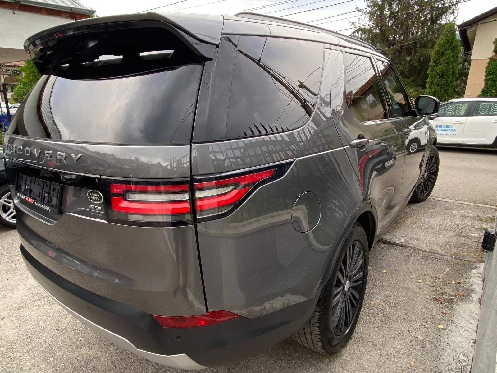 Land Rover Discovery 2.0D-LUXURY-DIGITAL COCKPIT-FULL LED-NAVI-CAMERA - изображение 6