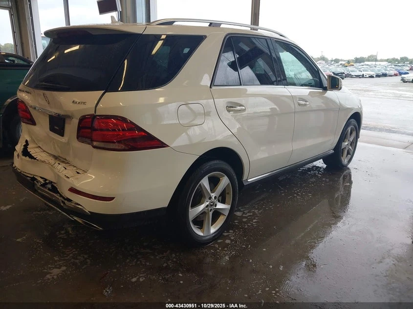 Mercedes-Benz GLE 400 4MATIC* harman/kardon* подгрев* 2-ключа* KEYLESS* , снимка 5 - Автомобили и джипове - 53834193