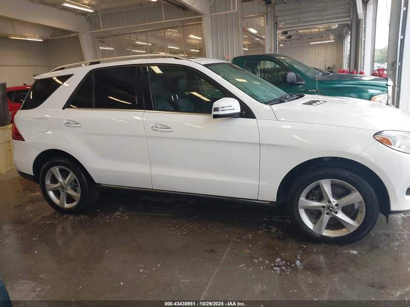 Mercedes-Benz GLE 400 4MATIC* harman/kardon* подгрев* 2-ключа* KEYLESS* , снимка 14 - Автомобили и джипове - 53834193
