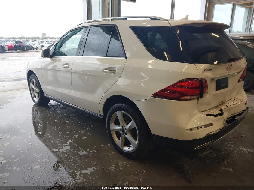 Mercedes-Benz GLE 400 4MATIC* harman/kardon* подгрев* 2-ключа* KEYLESS* , снимка 4 - Автомобили и джипове - 53834193