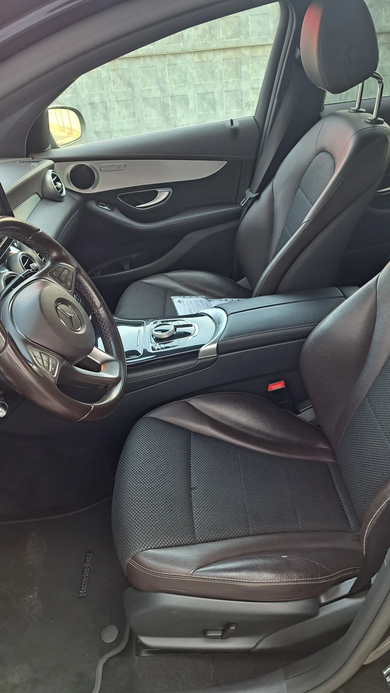 Mercedes-Benz GLC 220, снимка 8 - Автомобили и джипове - 53867952