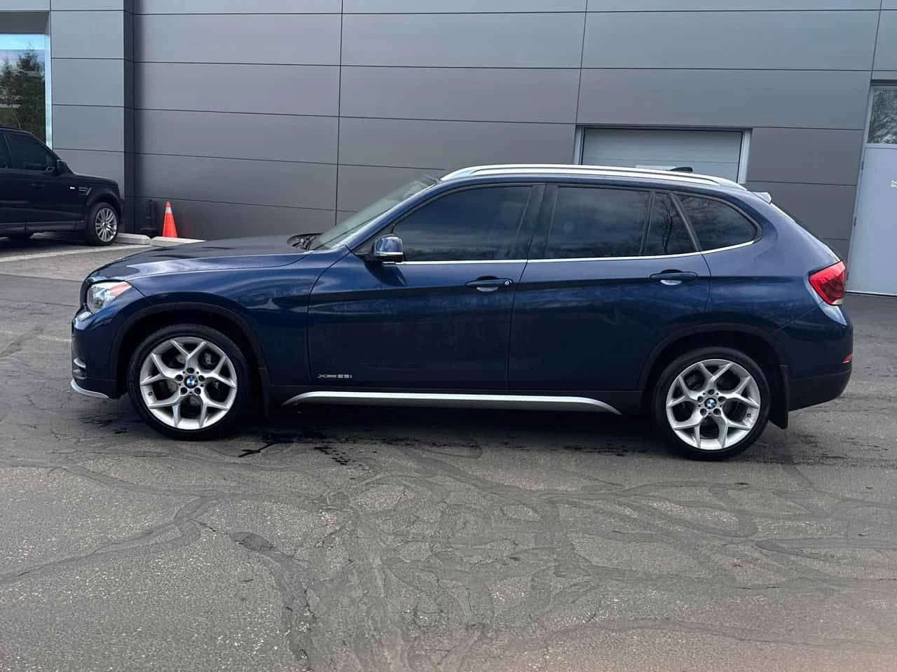 BMW X1 XDRIVE28I /CARFAX / Подгрев/Панорама/2 ключа/, снимка 3 - Автомобили и джипове - 53967339