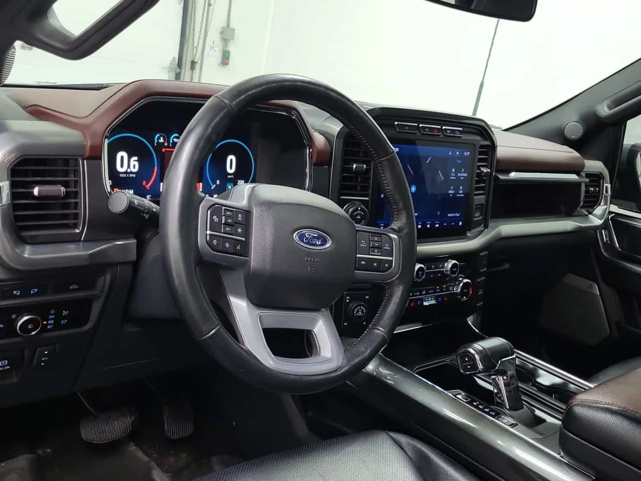 Ford F150 * LARIAT CREW CAB SHORT BED * PANO * ��������� * N | Mobile.bg � ����������� 10
