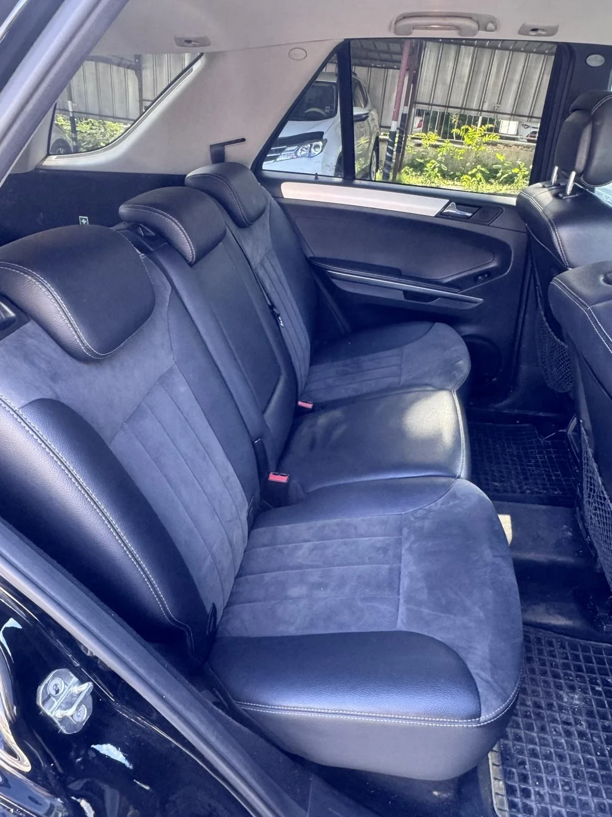 Mercedes-Benz ML 320 Ml 320, снимка 7 - Автомобили и джипове - 54585593