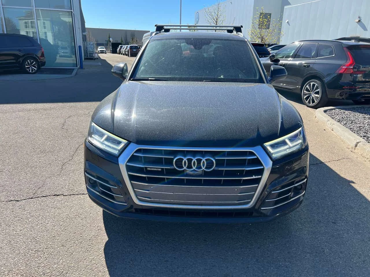 Audi Q5 Technik * АВТОКРЕДИТ * ДИСТРОНИК * ПАНОРАМА * 360, снимка 2 - Автомобили и джипове - 54635497