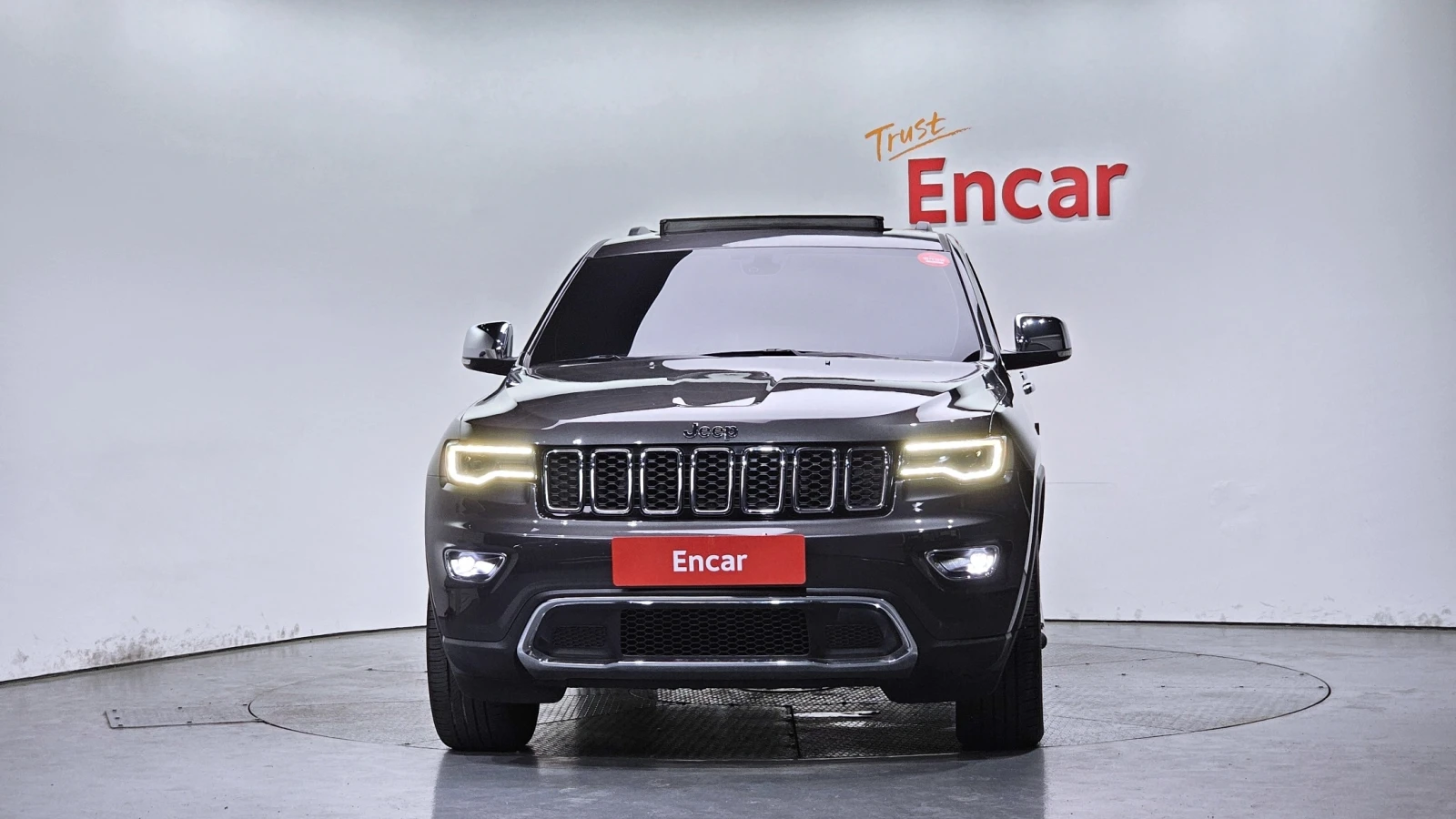 Jeep Grand cherokee 3.6 Limited | Панорама | Вентилация | Памет, снимка 3 - Автомобили и джипове - 54961597