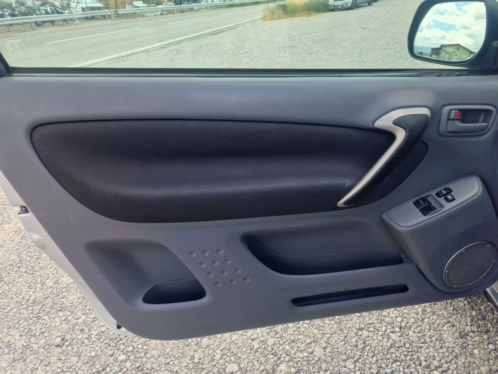 Toyota Rav4 2.0 D4D Дизел ГАЗ , снимка 8 - Автомобили и джипове - 55284819