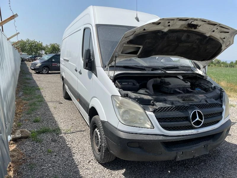 Mercedes-Benz Sprinter 313 На части  реални км имаме над 50 буса, снимка 1 - Бусове и автобуси - 34027922