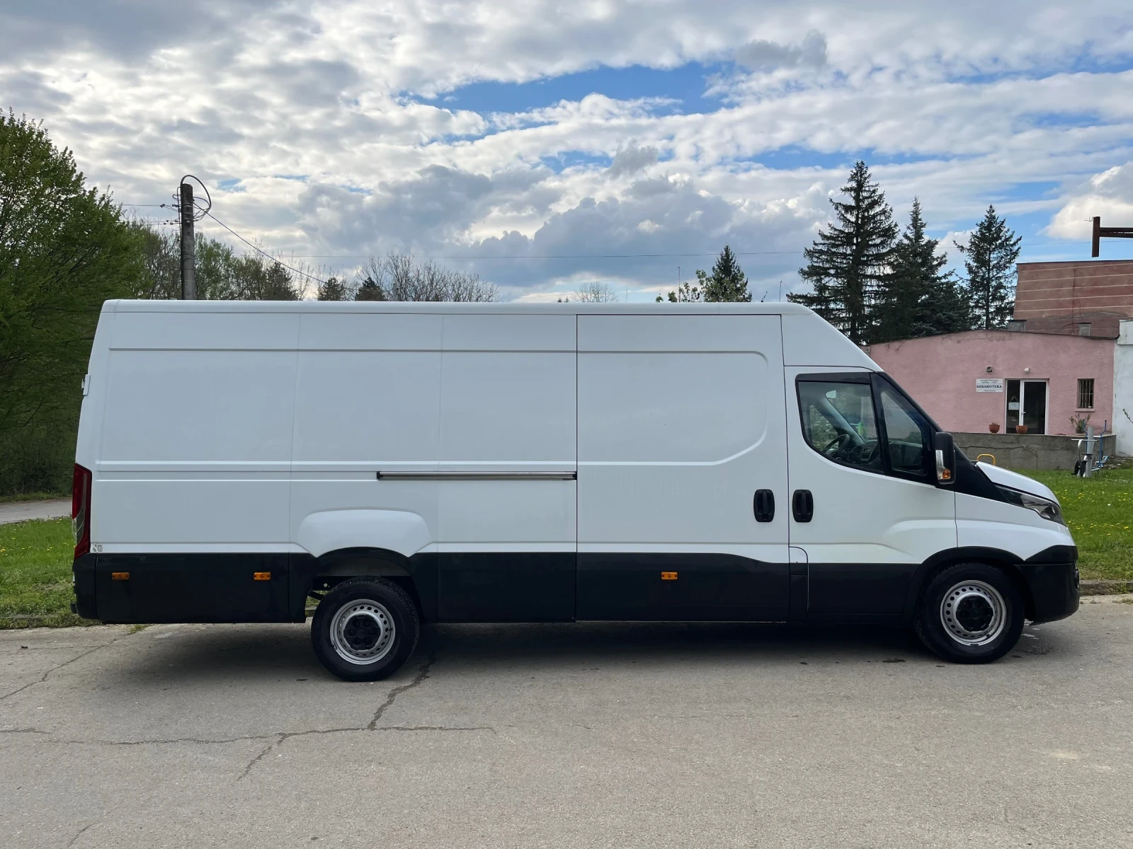 Iveco Daily, снимка 5 - Бусове и автобуси - 54299609