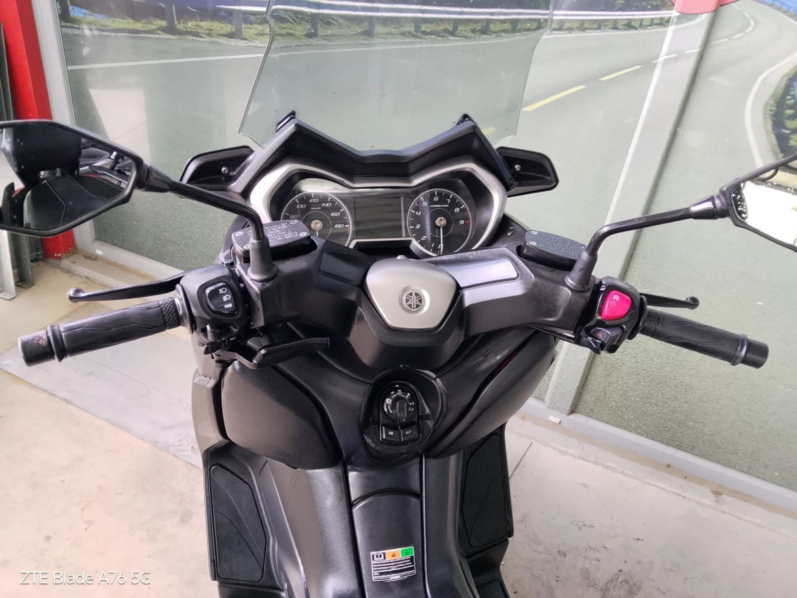 Yamaha X-max 400 ABS LED , снимка 8 - Мотоциклети и мототехника - 54653211