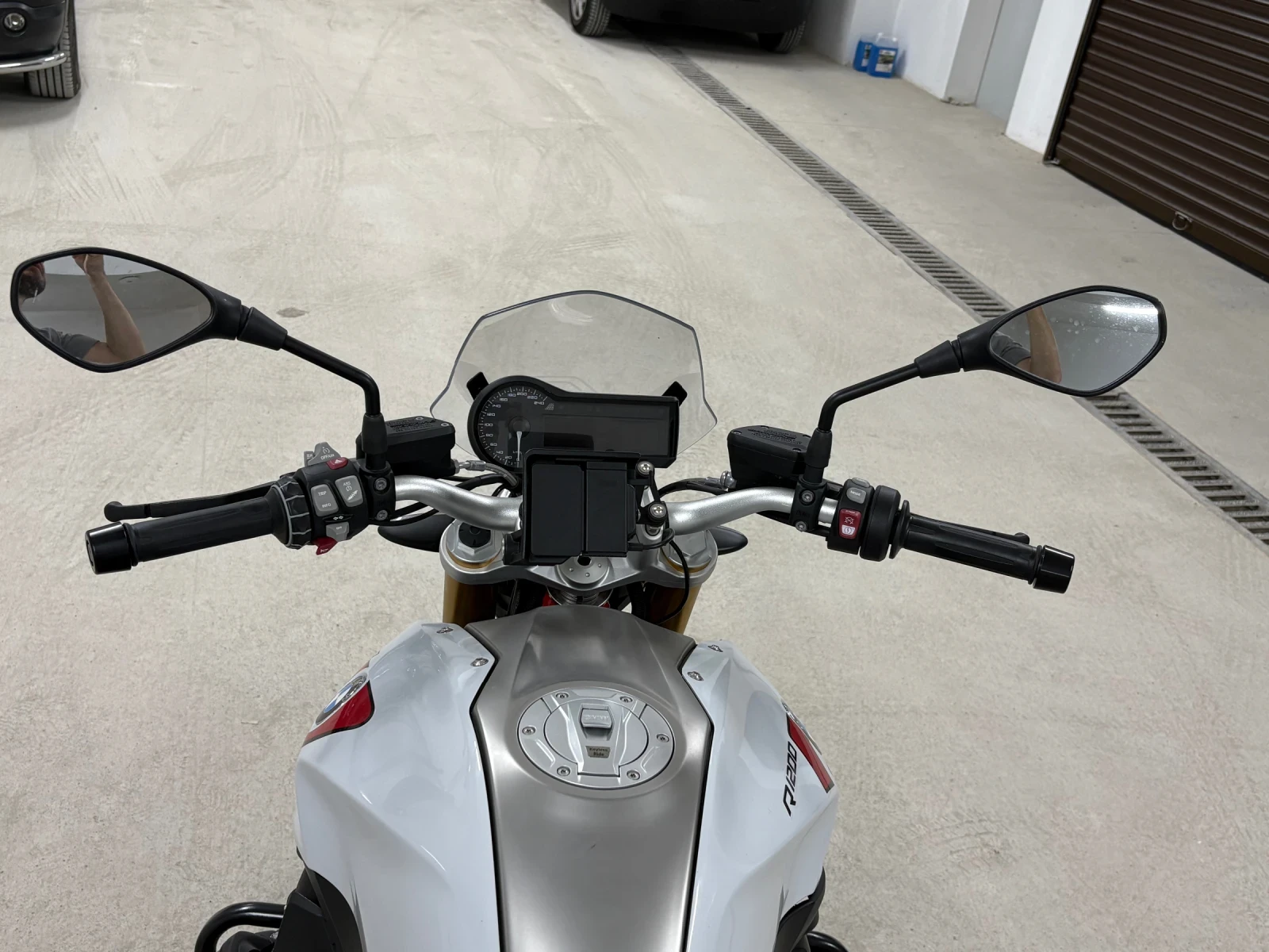 BMW R 1200 R, снимка 14 - Мотоциклети и мототехника - 55975377
