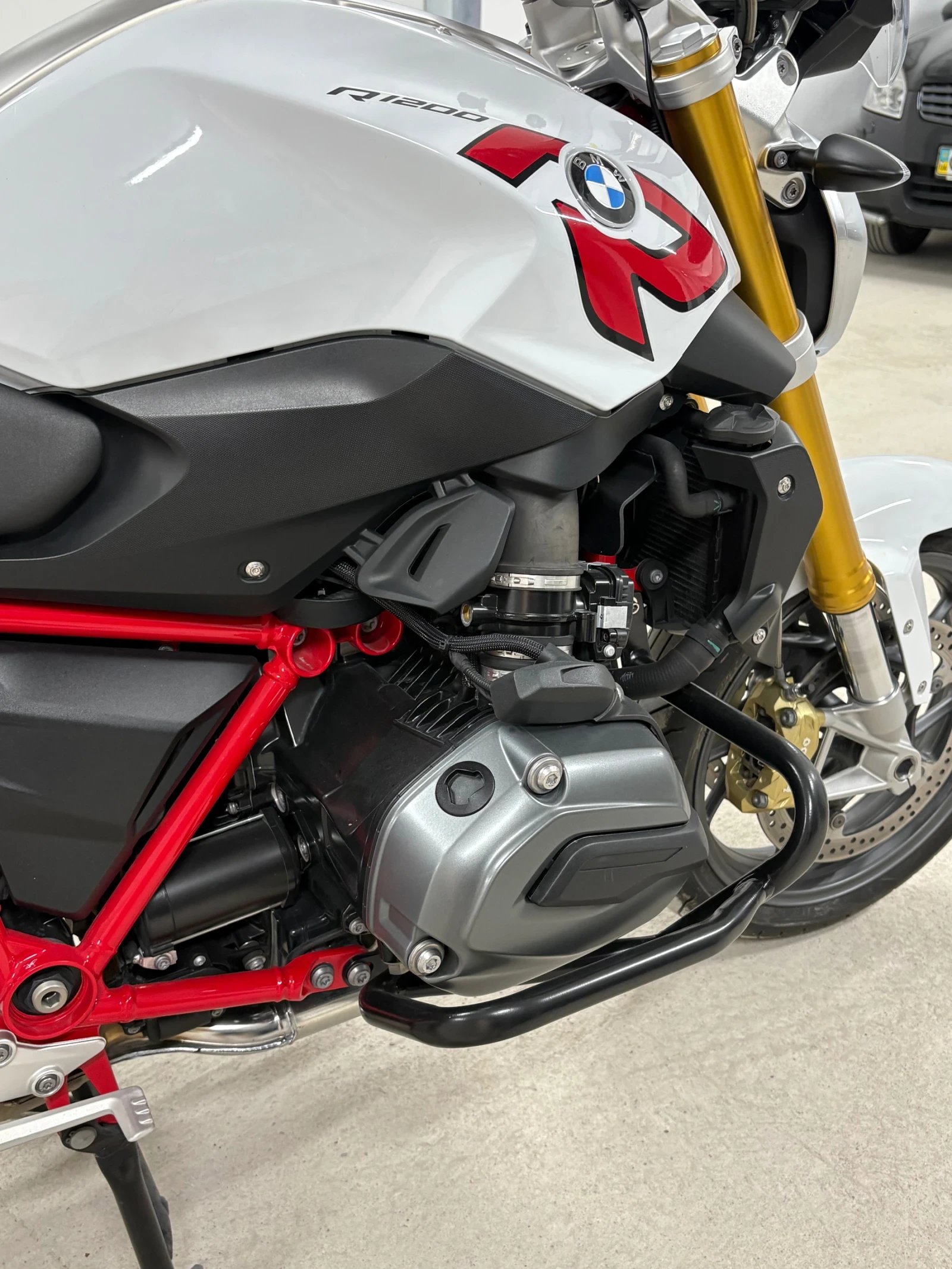 BMW R 1200 R, снимка 4 - Мотоциклети и мототехника - 55975377