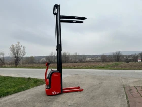 Мотокар Linde Стакер L12, снимка 6