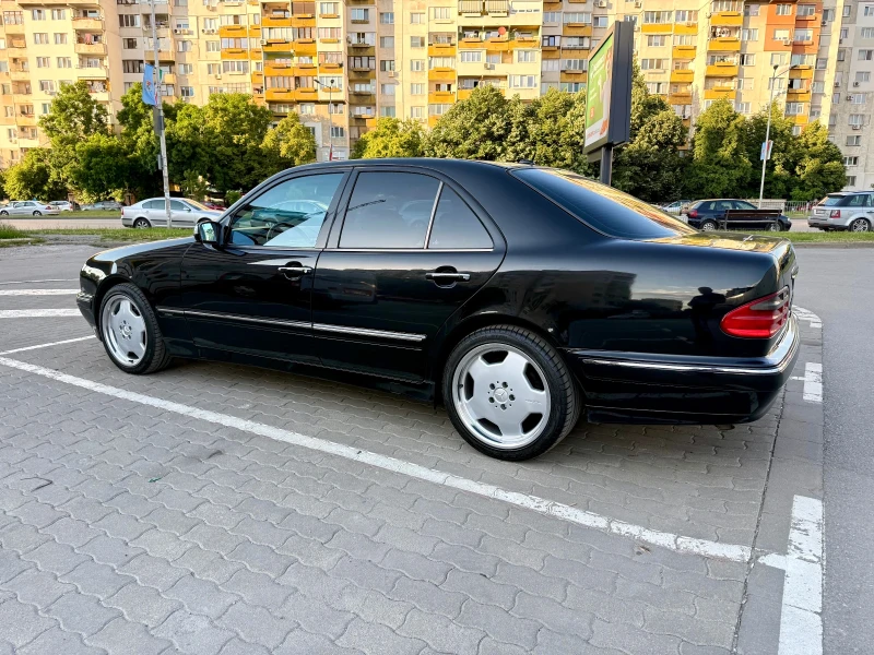 Mercedes-Benz E 320 AVANGARDE , снимка 3 - Автомобили и джипове - 52004911