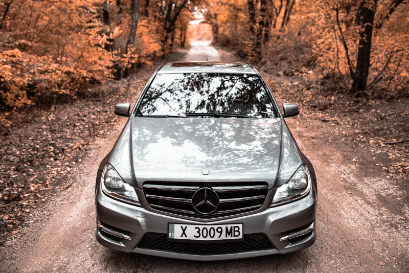 Mercedes-Benz C 250 2.5 Газ, снимка 1 - Автомобили и джипове - 48446451