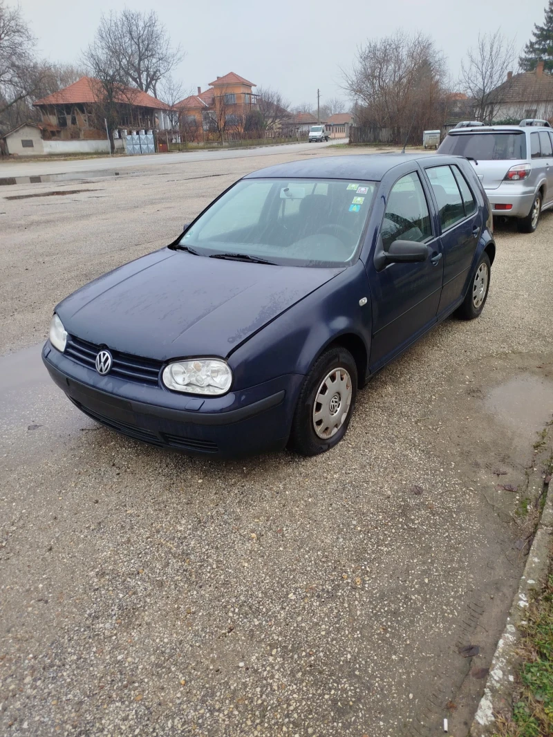 VW Golf 1.4 75 кс, снимка 2 - Автомобили и джипове - 49039053