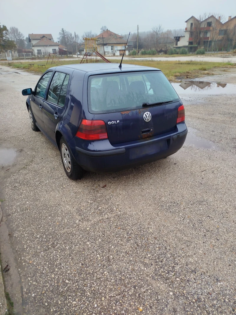 VW Golf 1.4 75 кс, снимка 3 - Автомобили и джипове - 49039053