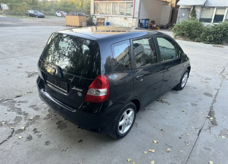 Honda Jazz, снимка 3 - Автомобили и джипове - 49301799