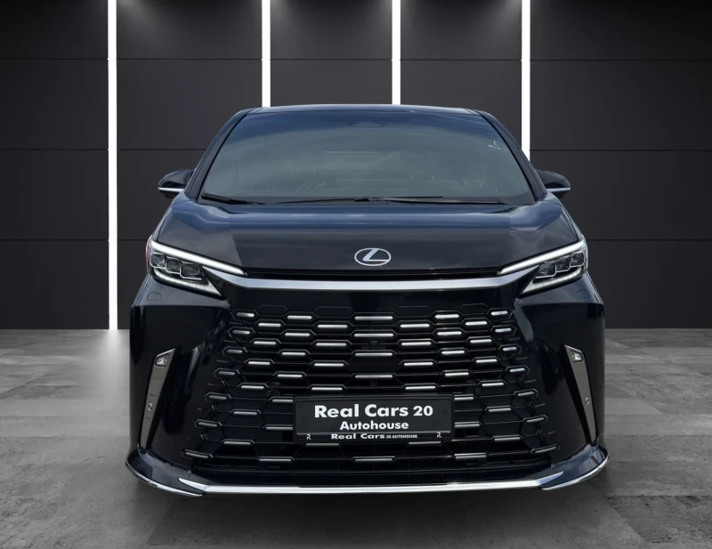 Lexus LM 350h* LUXURY* 4SEATS* FIRSTCLASS* TV* 360* KEYLESS, снимка 2 - Автомобили и джипове - 50524615