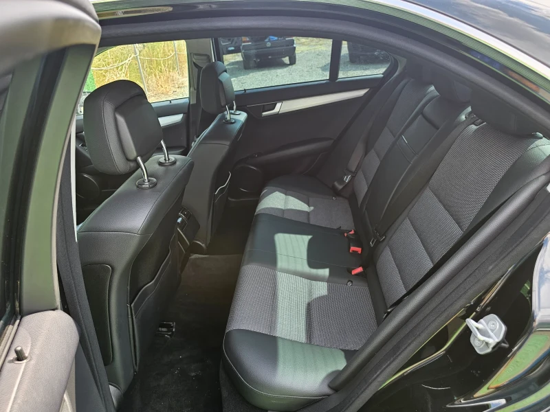Mercedes-Benz C 200 * AVANTGARDE* , снимка 13 - Автомобили и джипове - 51411108