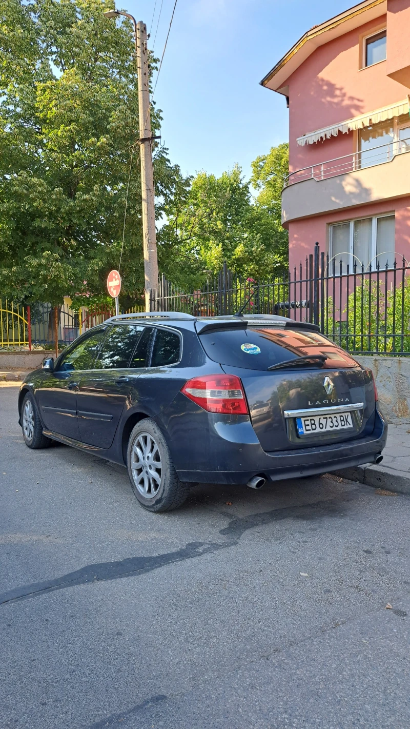 Renault Laguna III, снимка 3 - Автомобили и джипове - 52381077