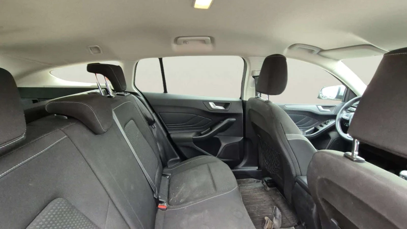 Ford Focus 1.0 EcoBoost, снимка 9 - Автомобили и джипове - 51897682